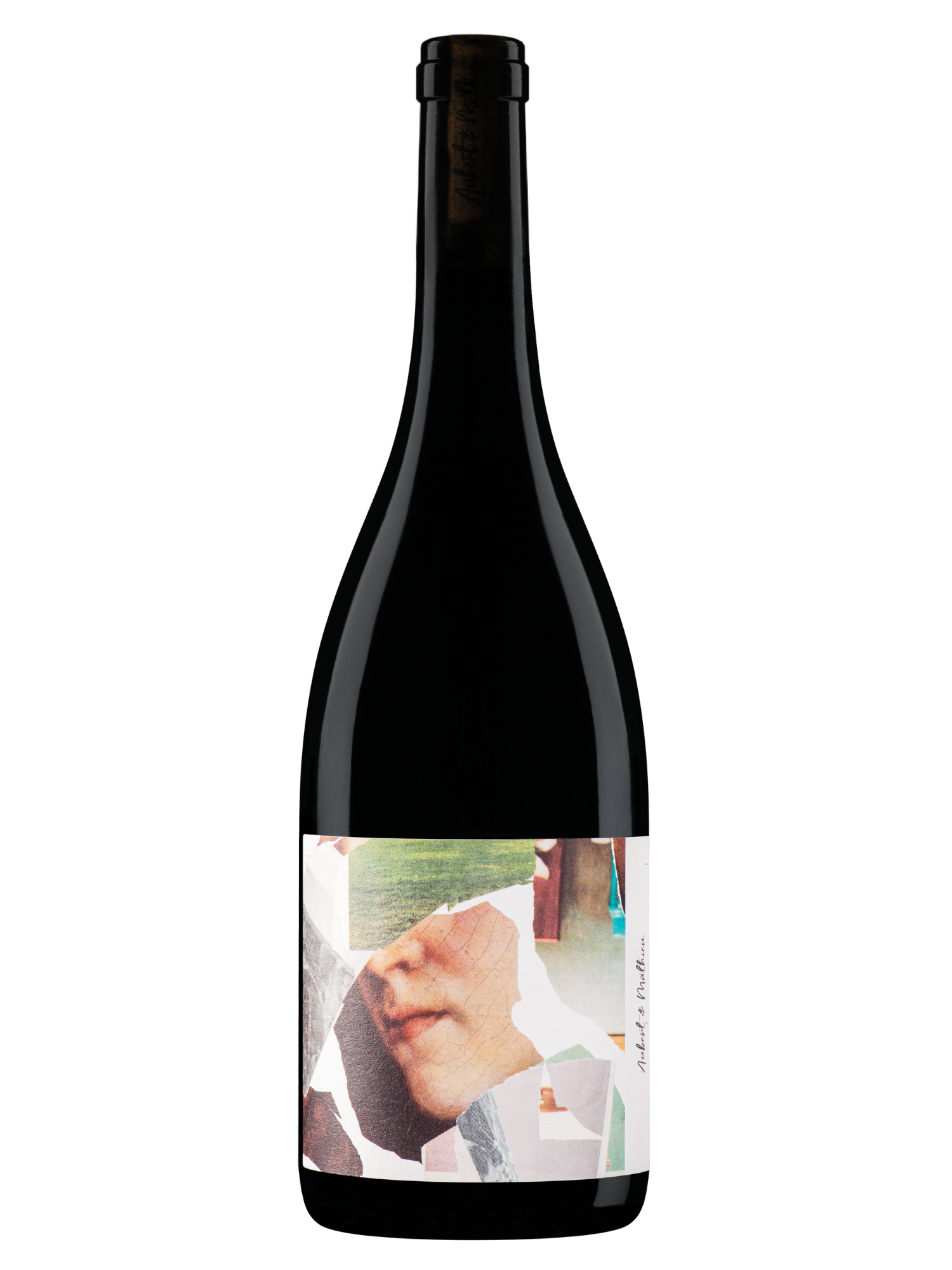 Bouteille de vin rouge Eugénie, AOP Minervois, frais et vibrant.