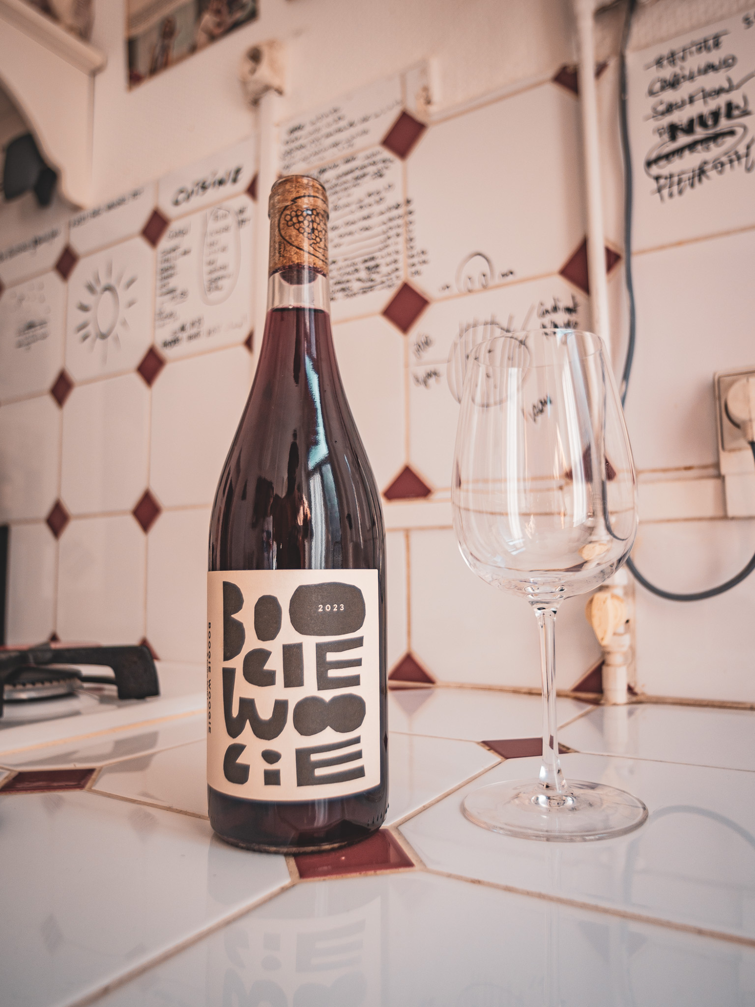 Bouteille de vin rouge Boogie Woogie, Vin de France, rouge et frais.