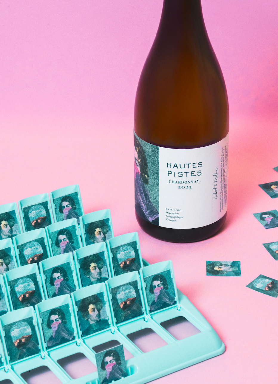 Bouteille de vin blanc Hautes Pistes Chardonnay, IGP Pays d’Oc, délicat et pur.